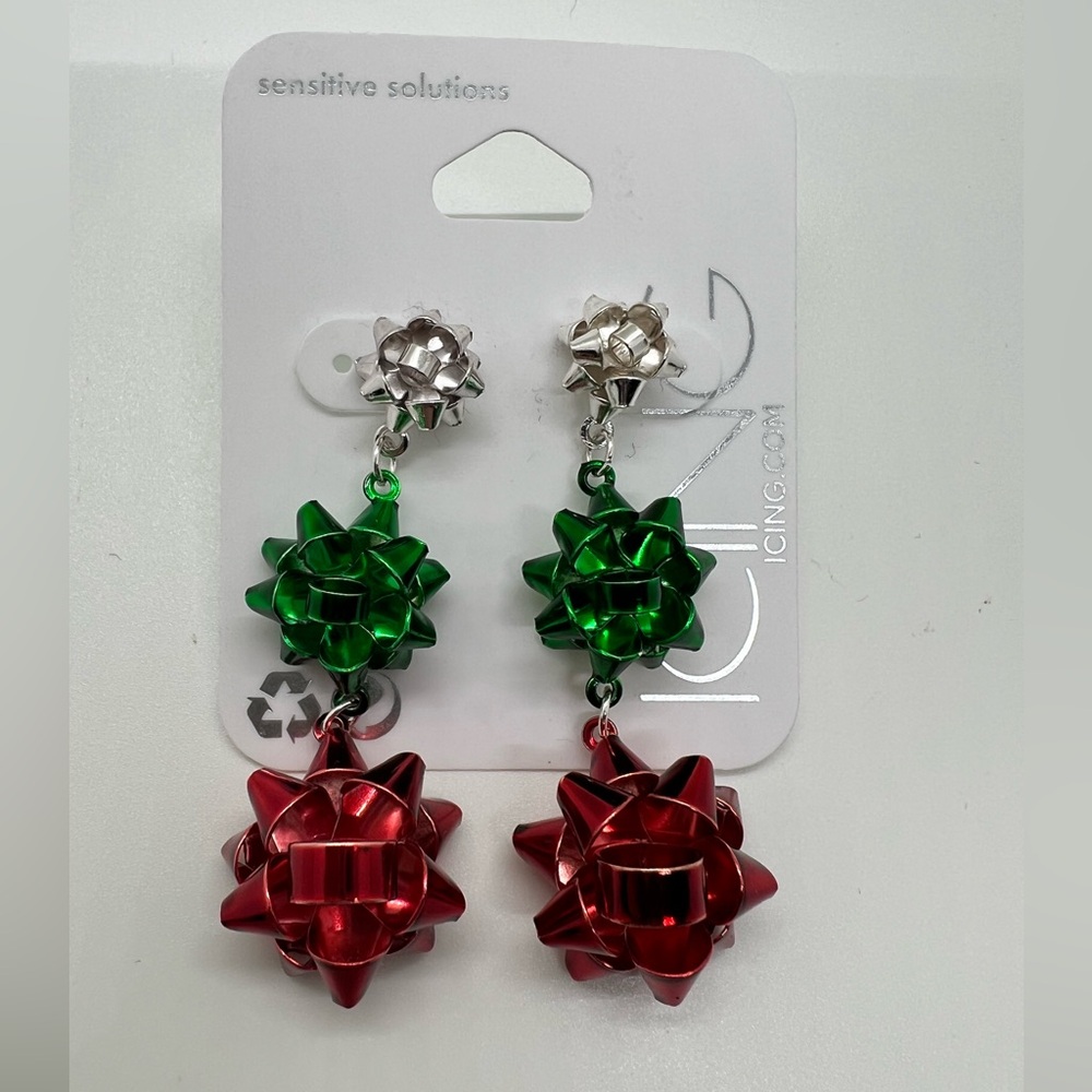 NWT Metal Christmas bow tiered earrings